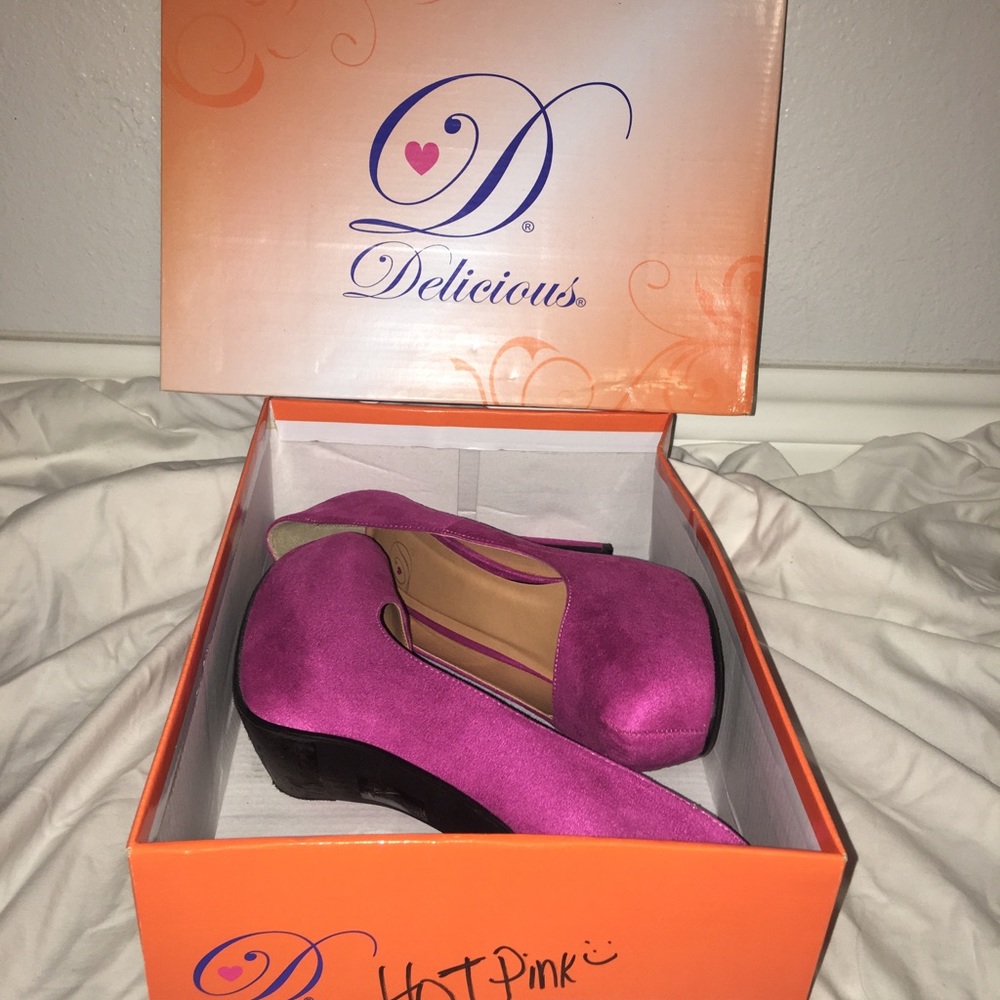 Pink heels - Picture 3 of 4